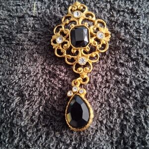 Brooch vintage pin